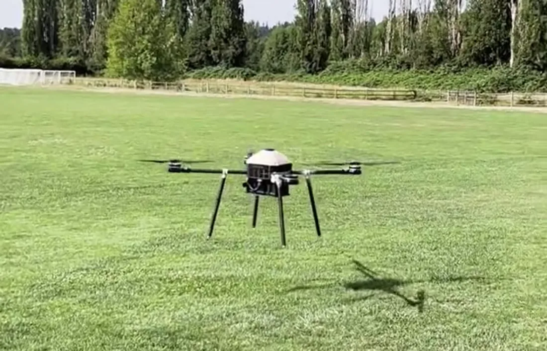 V-TECH quadcopter in hover test